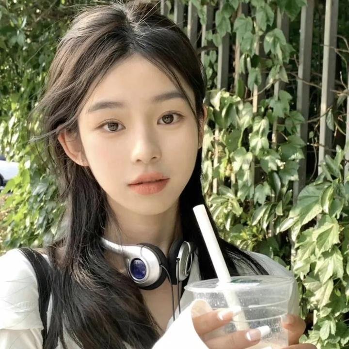 都是恋爱脑惹的祸